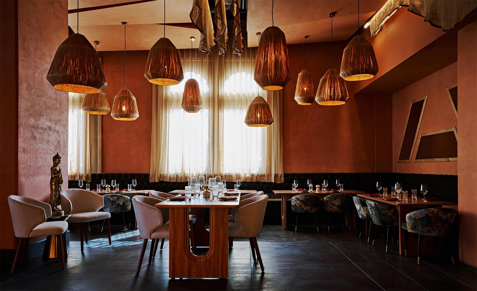 Ikara restaurant ambiance