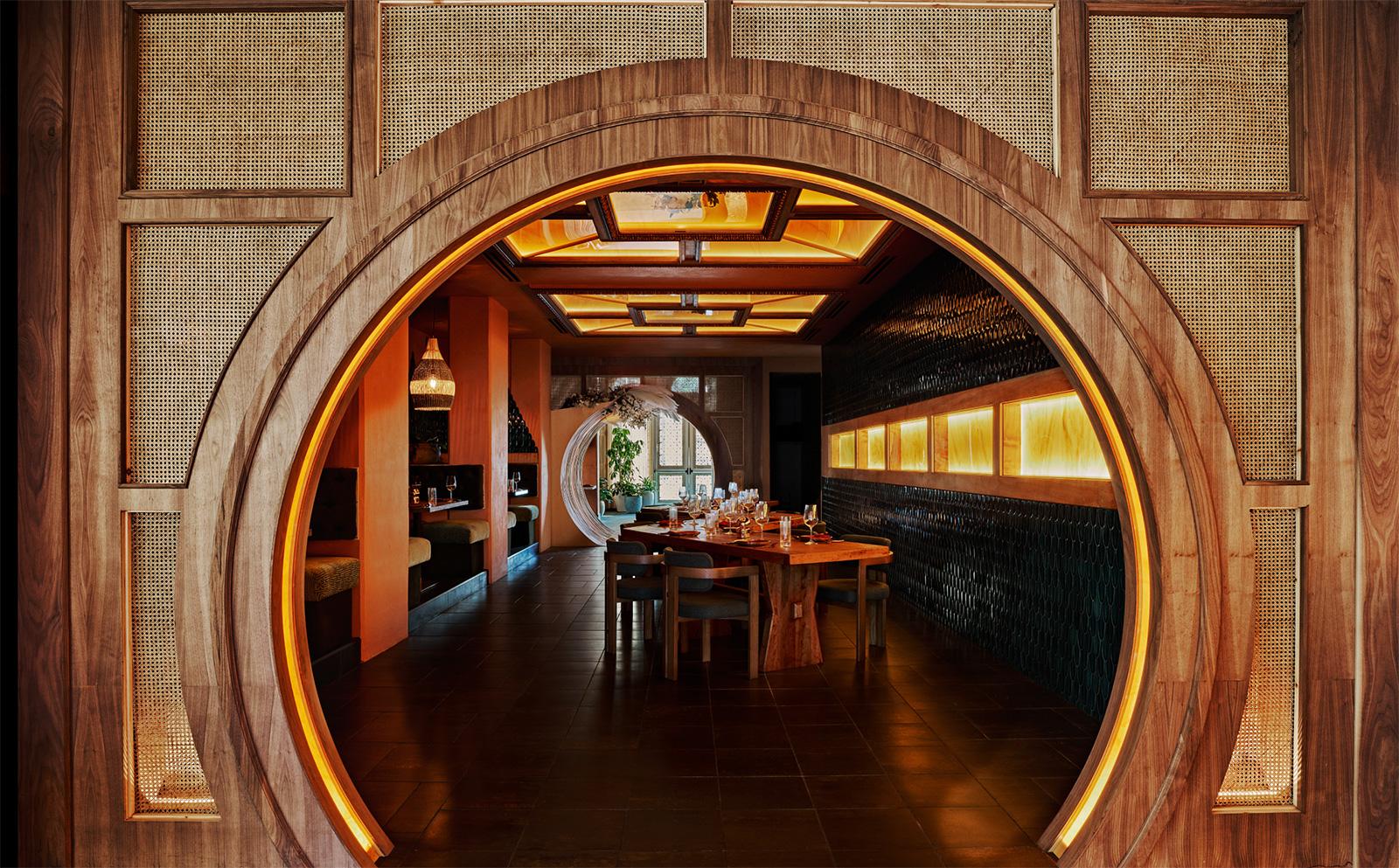 Ikara elegant setting